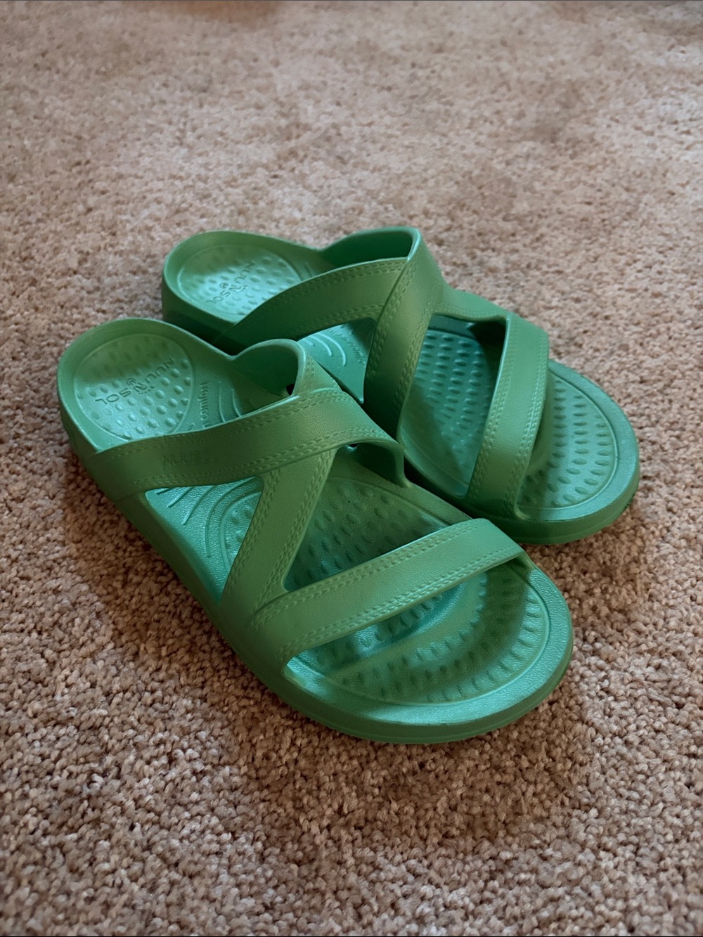 Womens Nuusol Green Crisscross Slip-On Sandals